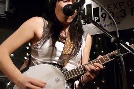 Thao and the Get Down Stay Down
