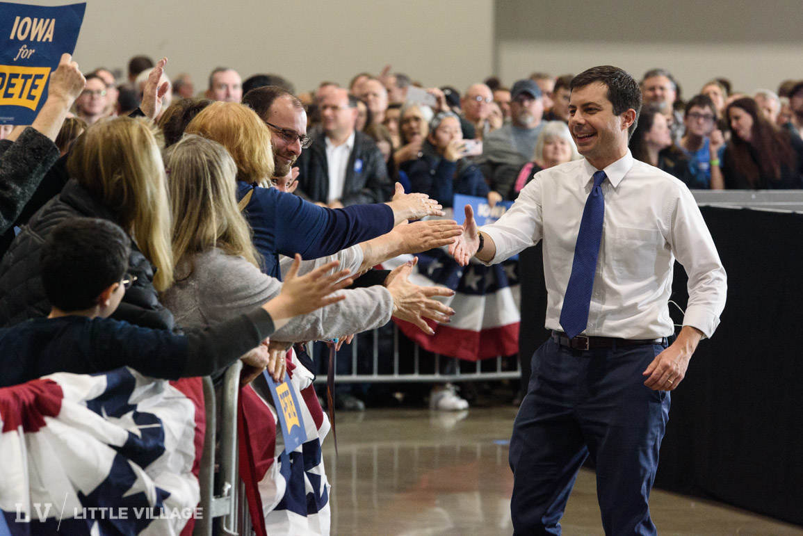 Pete Buttigieg was greeted by a huge crowd, an endorsement and protesters in ...1155 x 771