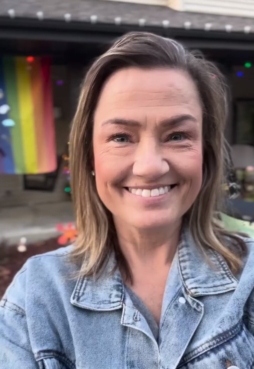 'Ashley's been in D.C. too long' Cedar Falls Democrat Sarah Corkery is