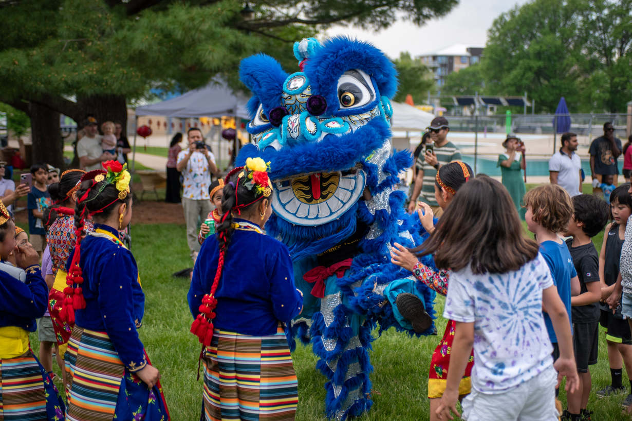 その他 China Through Camera Vol. 2: Folk Series (Tu Nationality / Girls Festival) China Through Camera Vol. 2: Folk Series (Tu Nationality / Girls